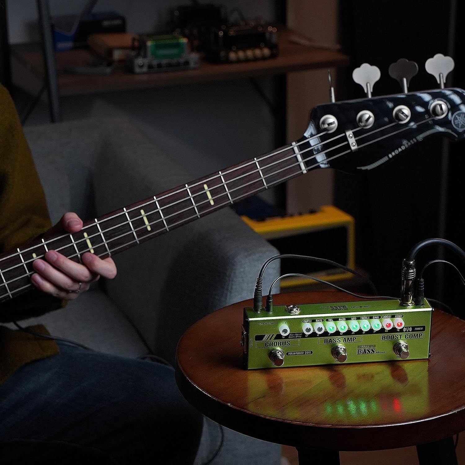 Valeton Dapper Bass Mini ベース用プリアンプ・コーラス・ブースト